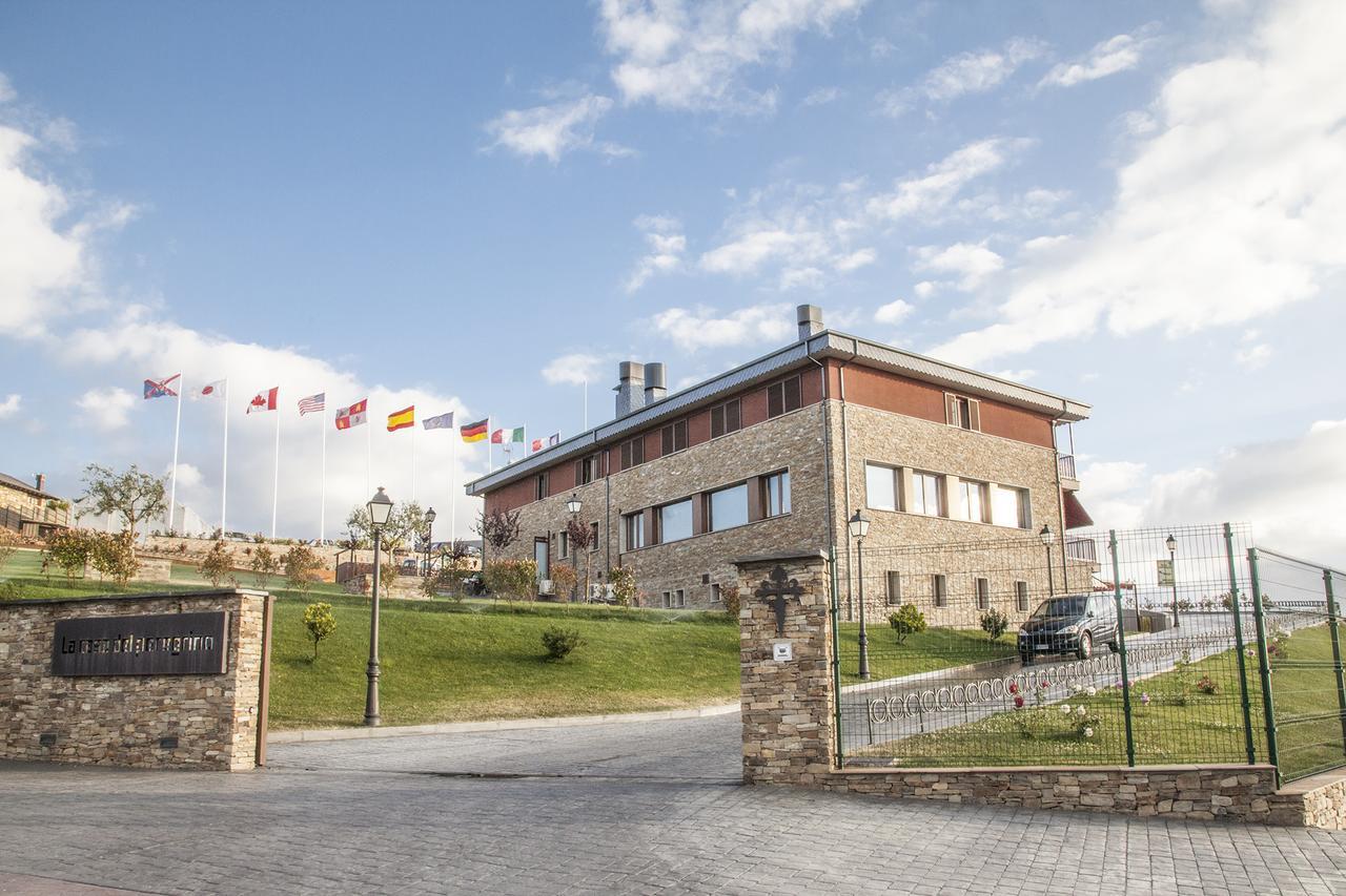 Hotel Albergue La Casa Del Peregrino El Acebo de San Miguel المظهر الخارجي الصورة
